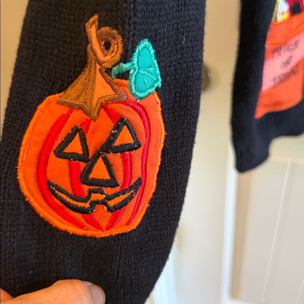 Vintage Halloween appliqué cardigan - Picture 6 of 7